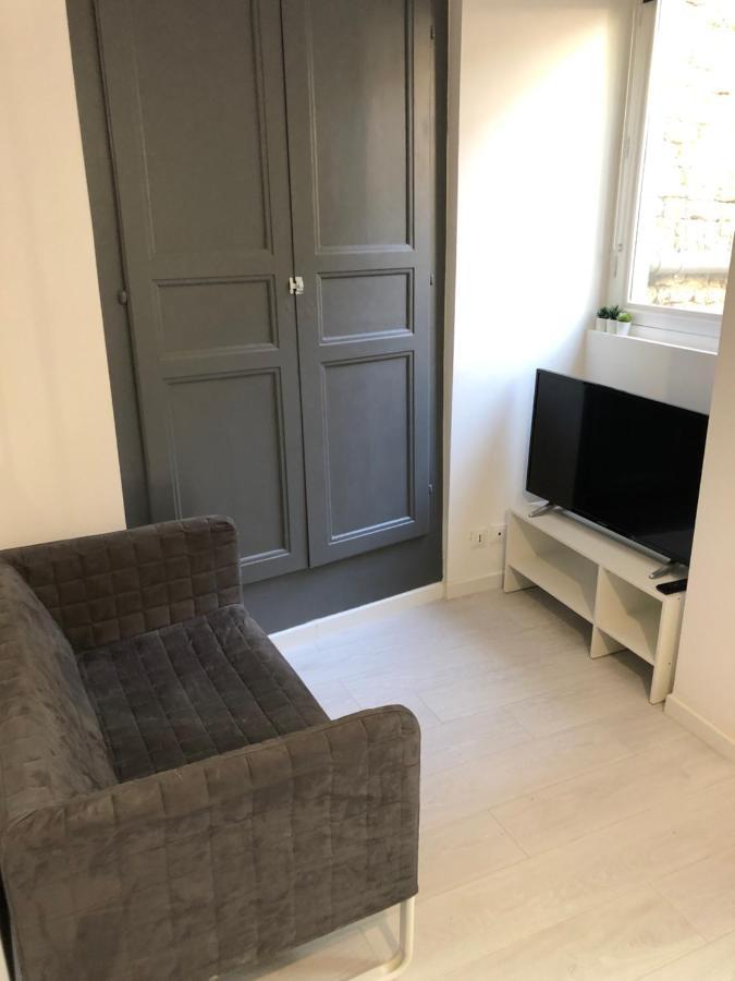 Cosy Appartement Au Plein Centre De Ruffec Ngoại thất bức ảnh